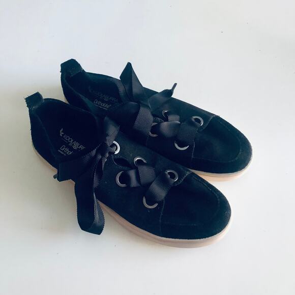 UGG Koolaburra 'Penley' Women's 7 Ortholite Sneaker Black Ribbon Lacing - Picture 2 of 10